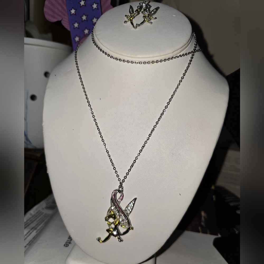 FAIRY NECKLACE AND EARRINGS SET looks like Tinkerbell
